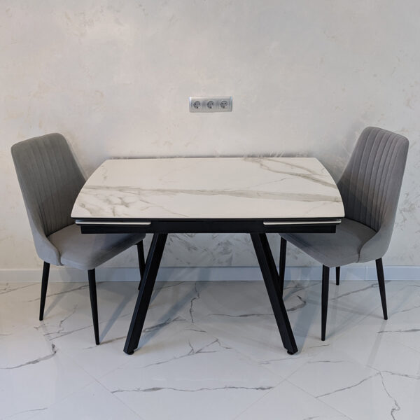 Кухонный столик от Impero Gres под белый мрамор